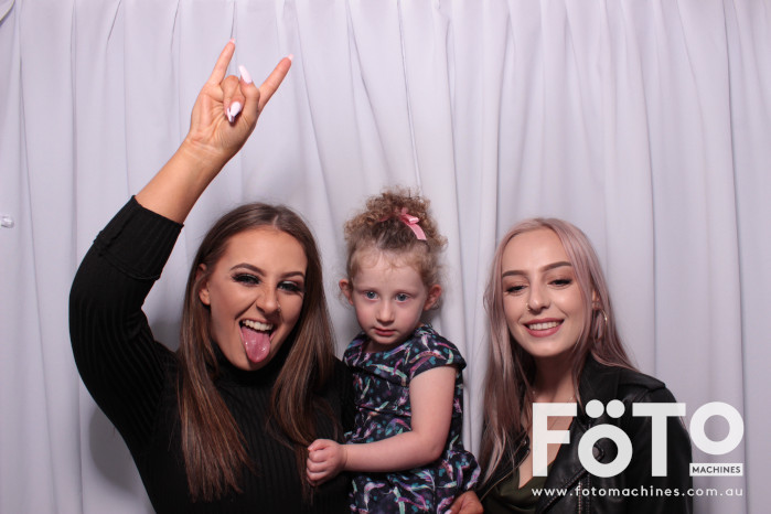 Billy's 21st | View more photos from the event at gallery.fotomachines.com.au/u/FOTOMachines/Billys-21st